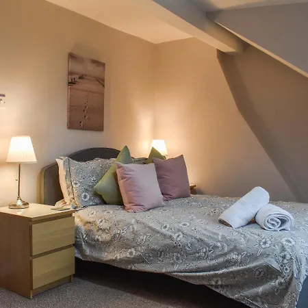 Sunset House Hotel *